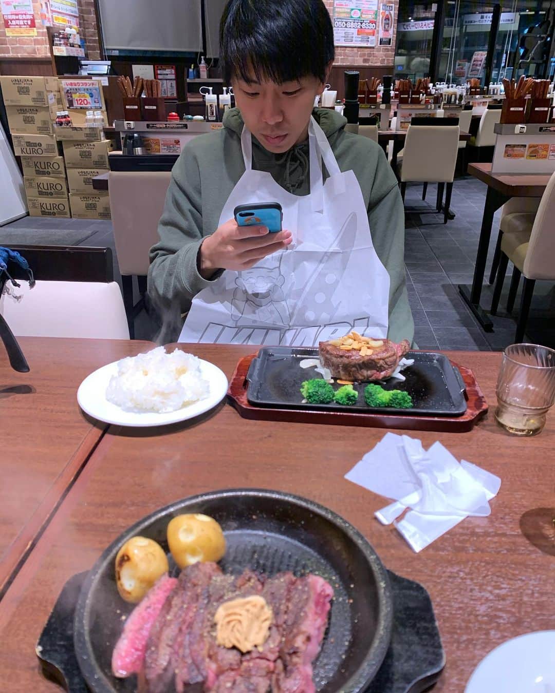 浜田のインスタグラム：「リハと本番までの合間に食べに行くもん間違えた。沖縄かよ。」
