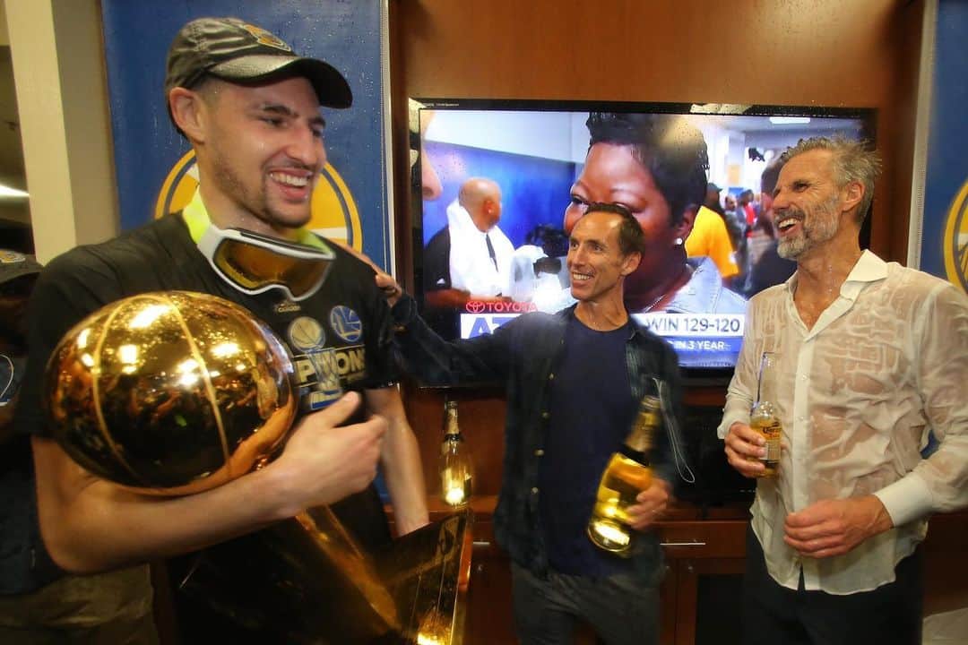 クレイ・トンプソンさんのインスタグラム写真 - (クレイ・トンプソンInstagram)「As the 2010’s come to a close, I will forever be grateful to have played against / interacted with the legends that came before us. As a student of the game, I studied these guys religiously. It was always so surreal every time I was able to compete against them !  #90sbaby」1月1日 5時09分 - klaythompson