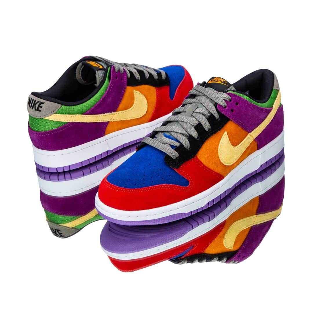 Flight Clubさんのインスタグラム写真 - (Flight ClubInstagram)「The retro of the iconic Nike Dunk Low "Viotech" is here. Originally a Japan-exclusive, the vibrant color blocking returns with the similar specs to its predecessor, marking the third rendition of the cult classic.」1月1日 4時00分 - flightclub