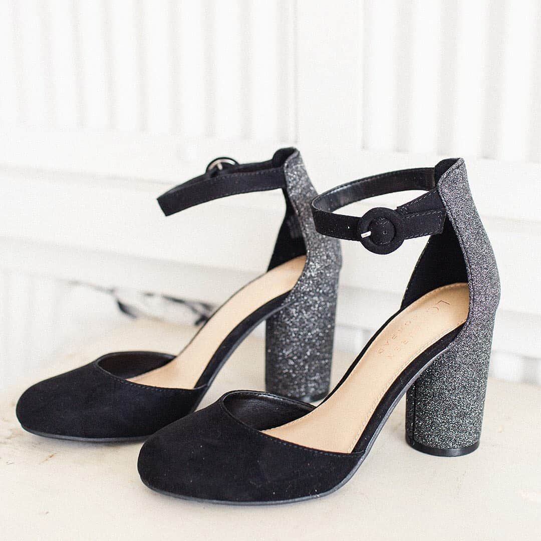 ロック&リパブリックのインスタグラム：「When your go-to black shoe gets an upgrade, @lclaurenconrad style. 🖤 #tuesdayshoesday #lclaurenconrad #Kohls」