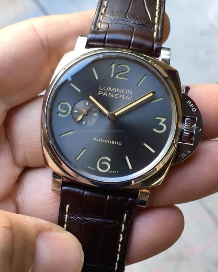 パネライのインスタグラム：「This is one sexy case back don’t you think? This is the #Panerai #PAM739 45mm Luminor Due powered by a skeltonized micro rotor movement. #paneraicentral」