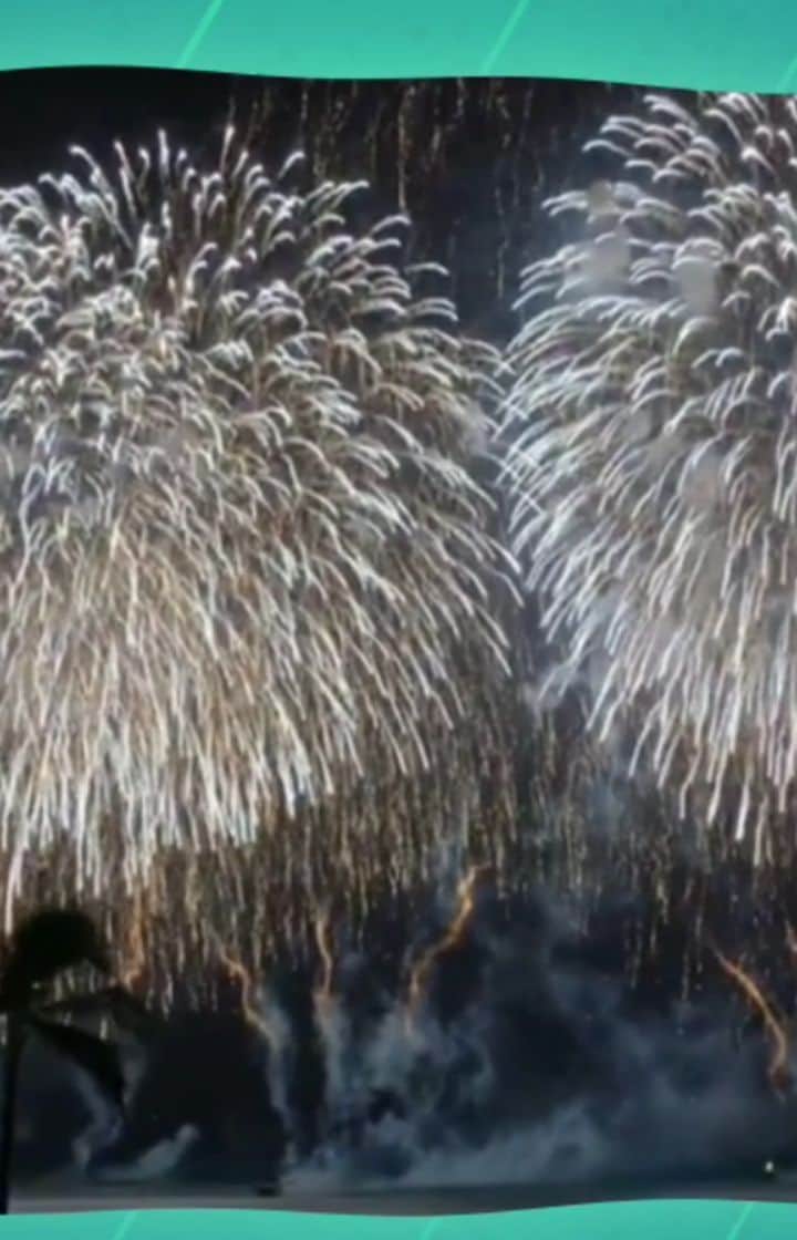 のインスタグラム：「2019年もハワイ州観光局のアカウントにたくさんのいいね！とコメントをありがとうございました😆  2020年も素敵なハワイの情報をお届けします。 よろしくお願いいたします。  素敵な1年をお迎えください🌺  Mahalo🤙」