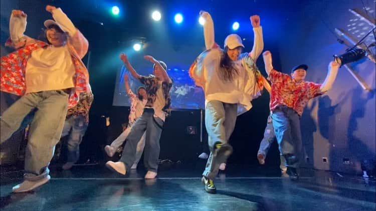 佐藤もも子のインスタグラム：「昨日はGACCHO! ありがとうございました✨  2019年最後に大好きなdanceを思い切り踊り納めできて✨ 楽しい時間を過ごせて とても幸せです！！ 応援に来てくださった方、応援メッセージくれた方ありがとうございました😭💐 suguya先生、basicのメンバー、スタッフさん、関わってくれた全ての方に感謝です🥺✨ 今年は今までのダンスレッスンに加えレッスンを増やしたり danceイベントに初出演したり、お料理教室にもコンスタントに通ったり 好きなことにとことん挑戦できた年でした❣️ とても幸せなことです✨  環境も変わりましたが 色々な面で成長できる機会があったので感謝です😭💐 まだまだ未熟ですが これからも もっともっと成長できるように頑張ります❣️」