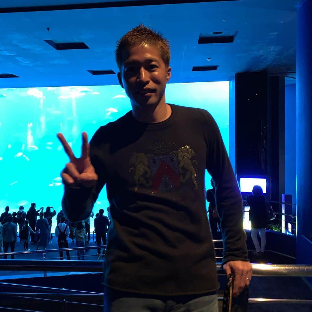 森崎浩司さんのインスタグラム写真 - (森崎浩司Instagram)「沖縄旅行✈️② 美ら海水族館🐠&フクギ並木 #美ら海水族館 #フクギ並木」12月31日 20時54分 - koji.morisaki77