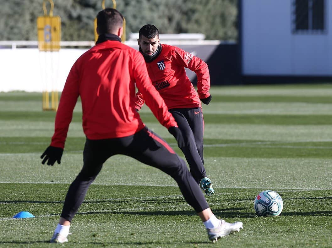 アトレティコ・マドリードさんのインスタグラム写真 - (アトレティコ・マドリードInstagram)「Último entrenamiento 2️⃣0️⃣1️⃣9️⃣ Last session #AúpaAtleti」12月31日 21時02分 - atleticodemadrid