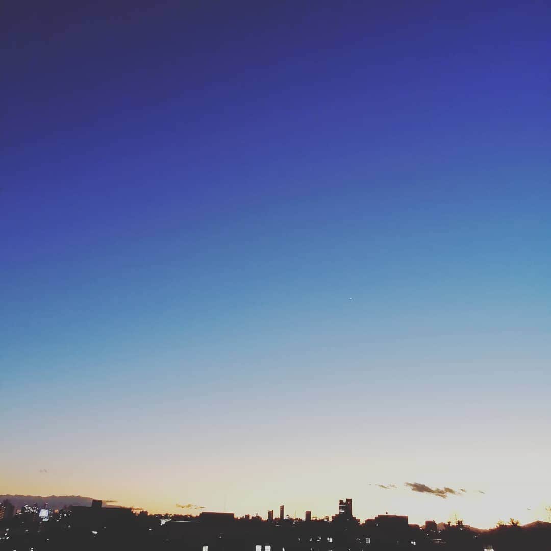 川村由紀さんのインスタグラム写真 - (川村由紀Instagram)「お正月は #デジタルデトックス して、勘や集中力、内なる創造性を蓄える時間に。」12月31日 21時27分 - yukikawamura821