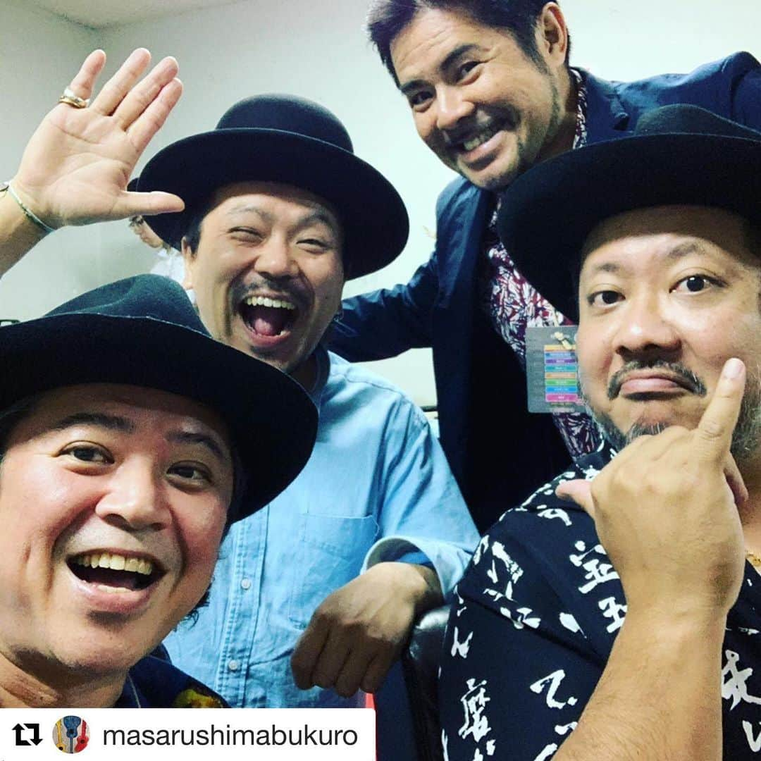 シーサーさんのインスタグラム写真 - (シーサーInstagram)「・ ・ BEGINのマサルさん。 いつの間にかインスタはじめてたYo!! #Repost  @masarushimabukuro ・・・ 濃いーーーー！  @00800 @__seasir__ #ディアマンテス #アルベルト城間 #begin #カウントダウンライブインオキナワ #mongol800 #DOBERMAN_ska #大晦日」12月31日 21時46分 - __seasir__