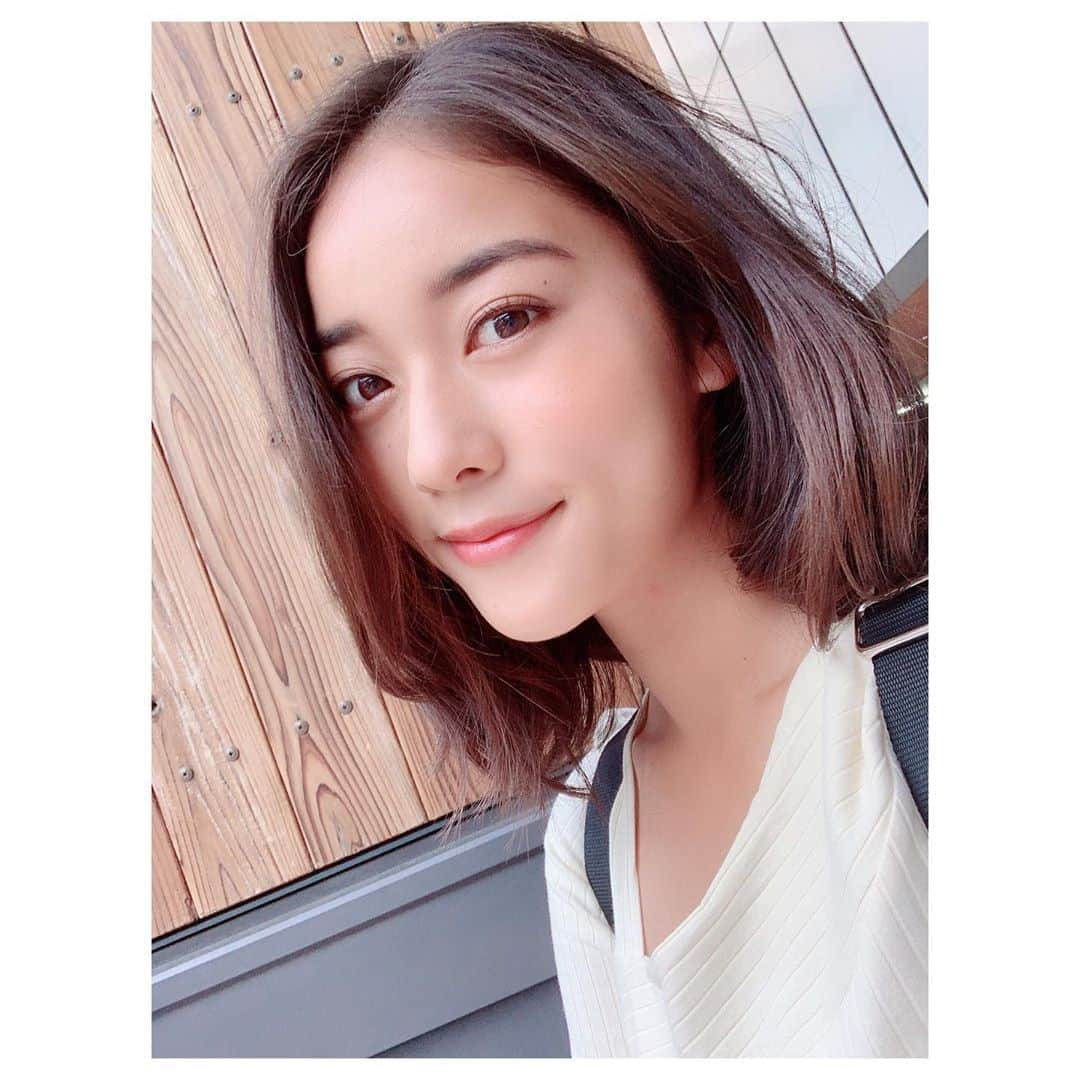 林恵理さんのインスタグラム写真 - (林恵理Instagram)「2019年 ありがとうございました！  2020年も 宜しくお願いします🤲  良いお年を🎍 . . #2019年 #令和元年 #年越し #年の瀬 #今年もあと少し #2020年 #新年 #ねずみ年 #よろしくお願いします」12月31日 21時48分 - eri_rin.215