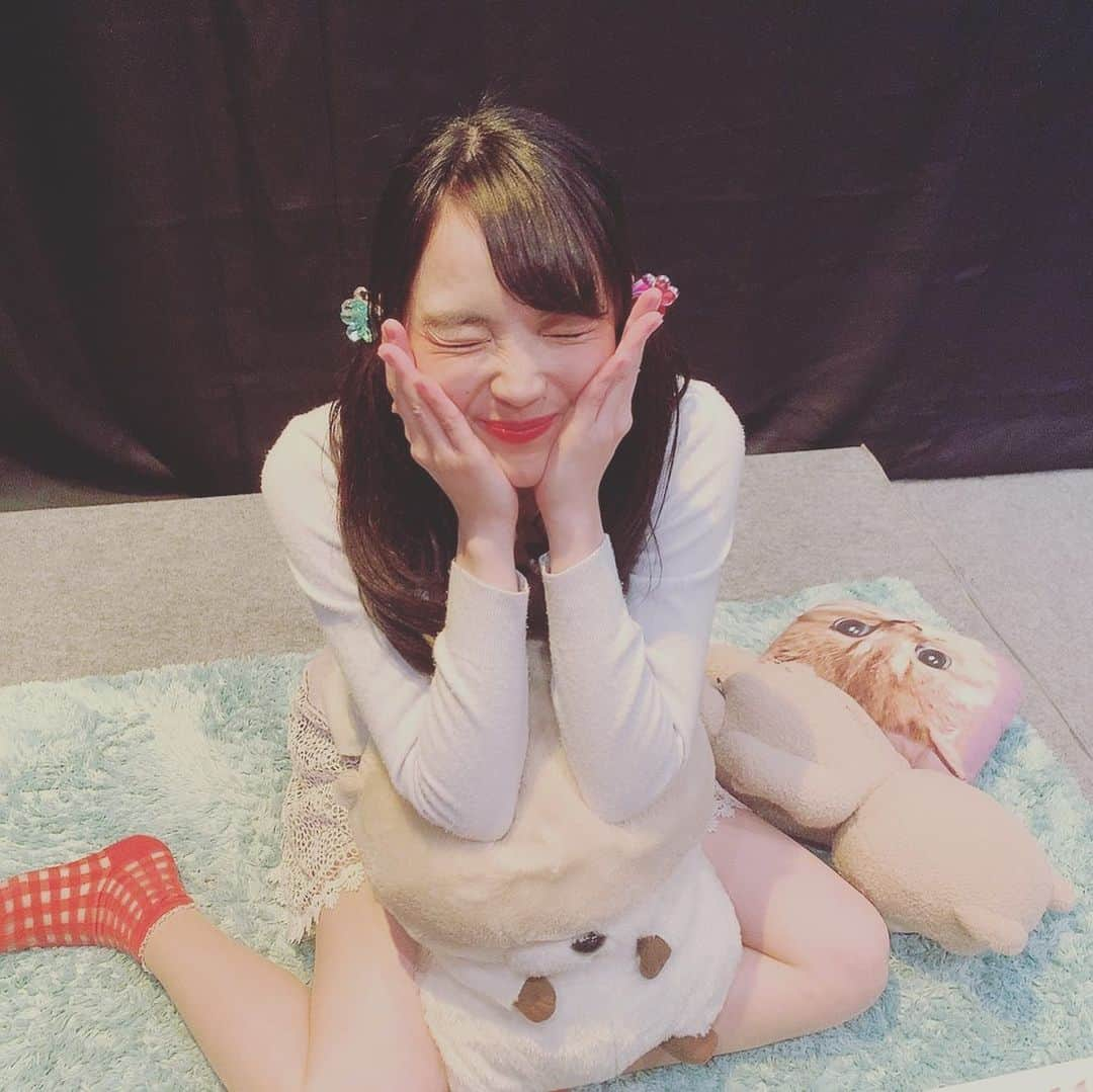 円谷優希さんのインスタグラム写真 - (円谷優希Instagram)「出演舞台振り返り2019❤ 今年10本目の舞台!! 【女子会×男子会=◽︎◽︎◽︎◽︎】 #舞台 #出演 #オフショット #2019年振り返り #男女会 #香苗 #ありがとうございました」12月31日 22時06分 - yukitsumuraya