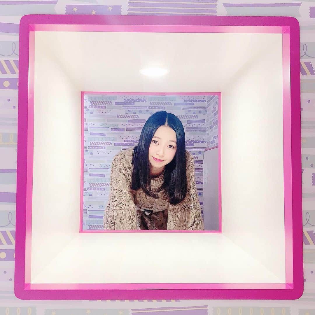斎藤亜美のインスタグラム：「2019年！  2019年に私に出会ったくれた人、  2019年も私との出会いを大切にしてくれていた人  ありがとうございます。  大好きです！ 「よろしくね」はまたちょっと後で」