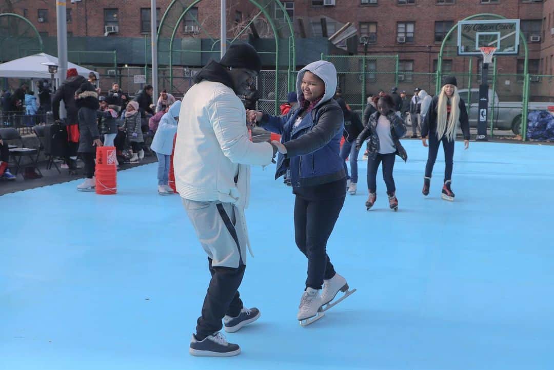 さんのインスタグラム写真 - (Instagram)「Location : Fort Greene  Date : 12/29/19 Time : 10 AM  Event : 67 on ice  Mission : Give Kids Hope Goal : To rebuild ❤️ ———————————————————————— Taj Gibson Foundation have many great things ahead stay tuned happy new year to all #67 #FortGreene #Brooklyn #TGF」12月31日 22時36分 - tajgibson