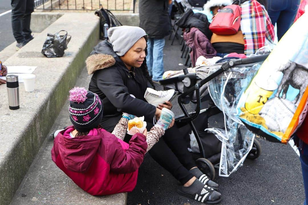 さんのインスタグラム写真 - (Instagram)「Location : Fort Greene  Date : 12/29/19 Time : 10 AM  Event : 67 on ice  Mission : Give Kids Hope Goal : To rebuild ❤️ ———————————————————————— Taj Gibson Foundation have many great things ahead stay tuned happy new year to all #67 #FortGreene #Brooklyn #TGF」12月31日 22時36分 - tajgibson