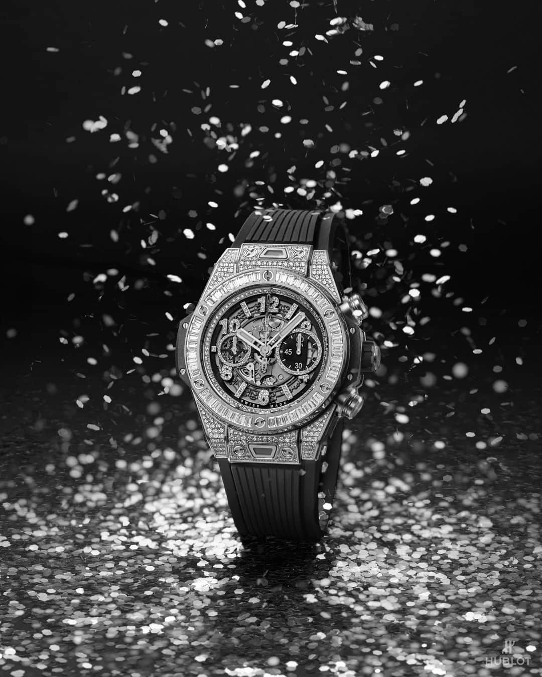 ウブロさんのインスタグラム写真 - (ウブロInstagram)「Count the seconds to the New Year with our #BigBangUnico Titanium Jewellery. #2020」12月31日 23時02分 - hublot