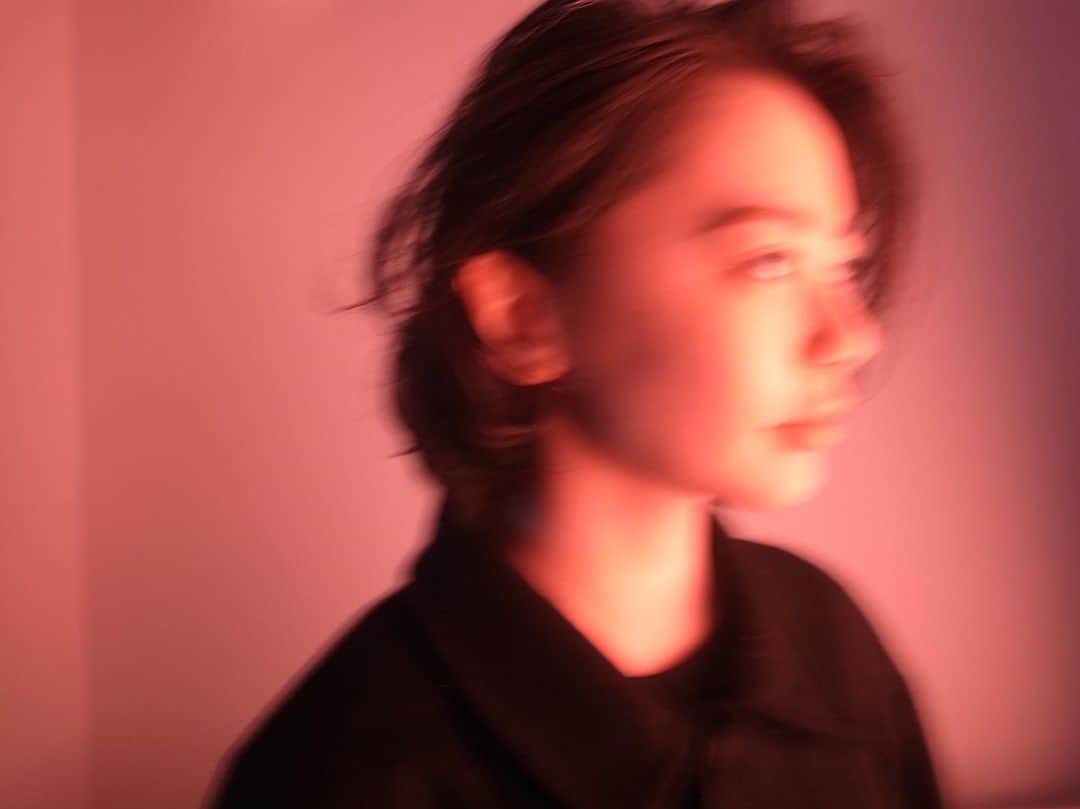 のインスタグラム：「* 2019年ありがとうございました☺︎ 本当に濃い一年でした。 来年はもっと素敵で良い一年になるように頑張ります🌟 * 2020年もよろしくお願いします！ 良いお年を…😌 #2019 #2020年」