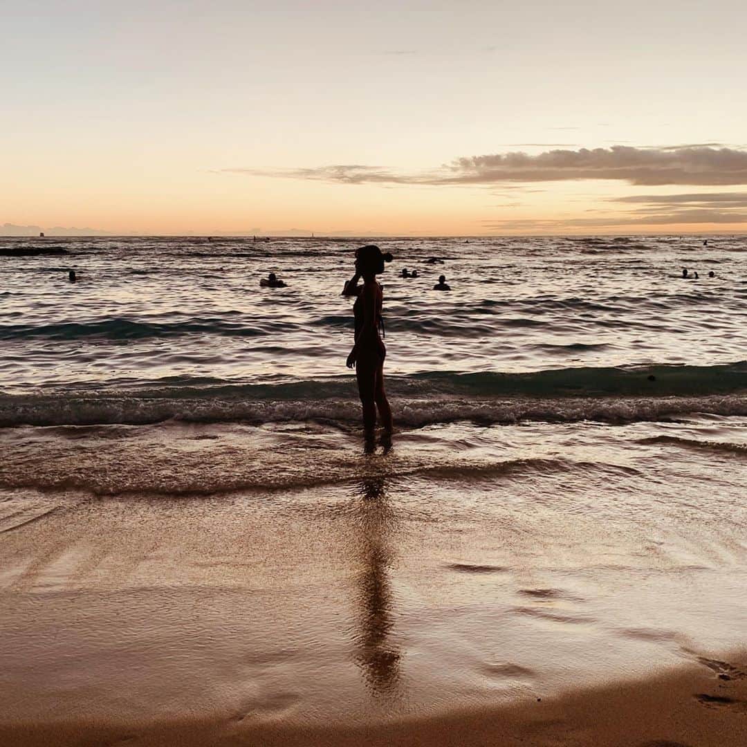 のインスタグラム：「ready for 2020 ♡ 今年もしあわせやたなーと思える2019年さいごの日 みなさまありがとうございました😌🧡 良い年をお迎えください🕊」