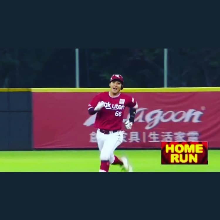 川瀬晃のインスタグラム：「2019年ありがとう。 #村林一輝 #自主トレ洗濯任せた #おれの部屋にお金と洗剤と柔軟剤ある #ピンポン押すか電話したらでるわ #アドバイスするなら#半乾きやと結構先輩からの目線辛いよ #西新こころ #わたべ商店 #relaxation凪 #良いお年を」