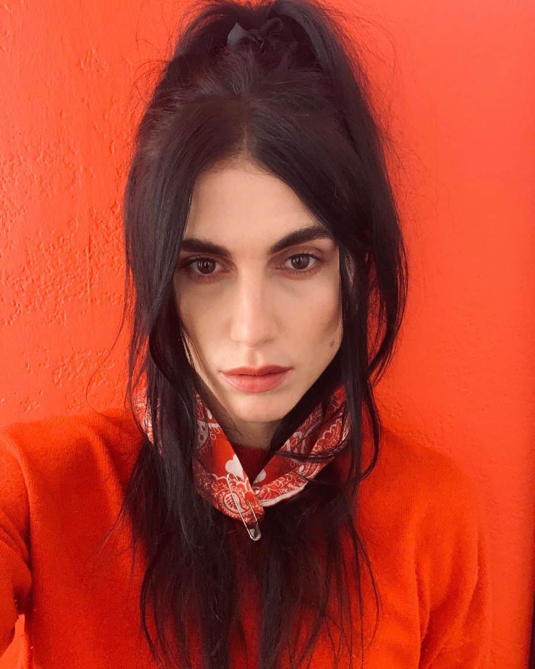 ラングリー・フォックスのインスタグラム：「Bye 2019, you royally fuckin sucked. 👋🏼」