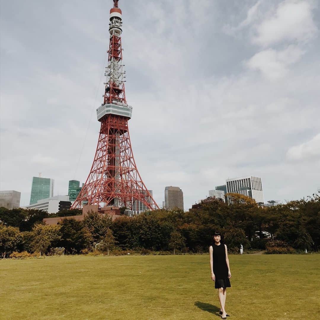 Ako Kamoのインスタグラム：「Tokyo life in 2019 #tokyo #japan #東京タワー #東京」
