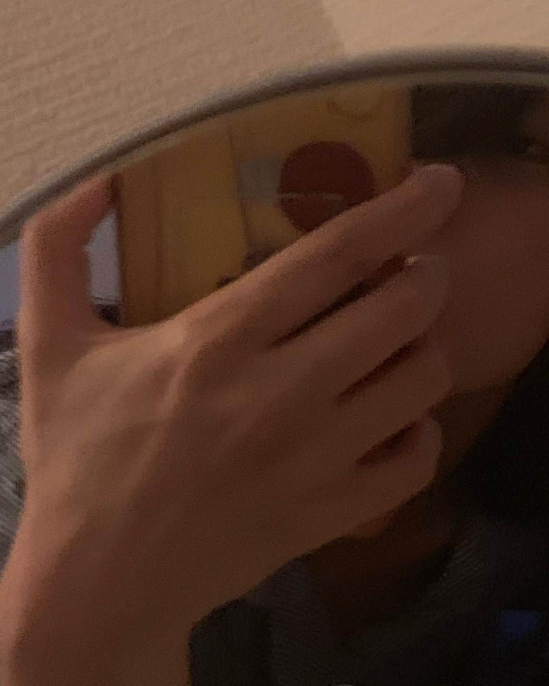 春川芽生のインスタグラム：「そろそろあけますね、、、🙋‍♂️🌹 今年もみてくれてサンキューだぇ！！！！！」
