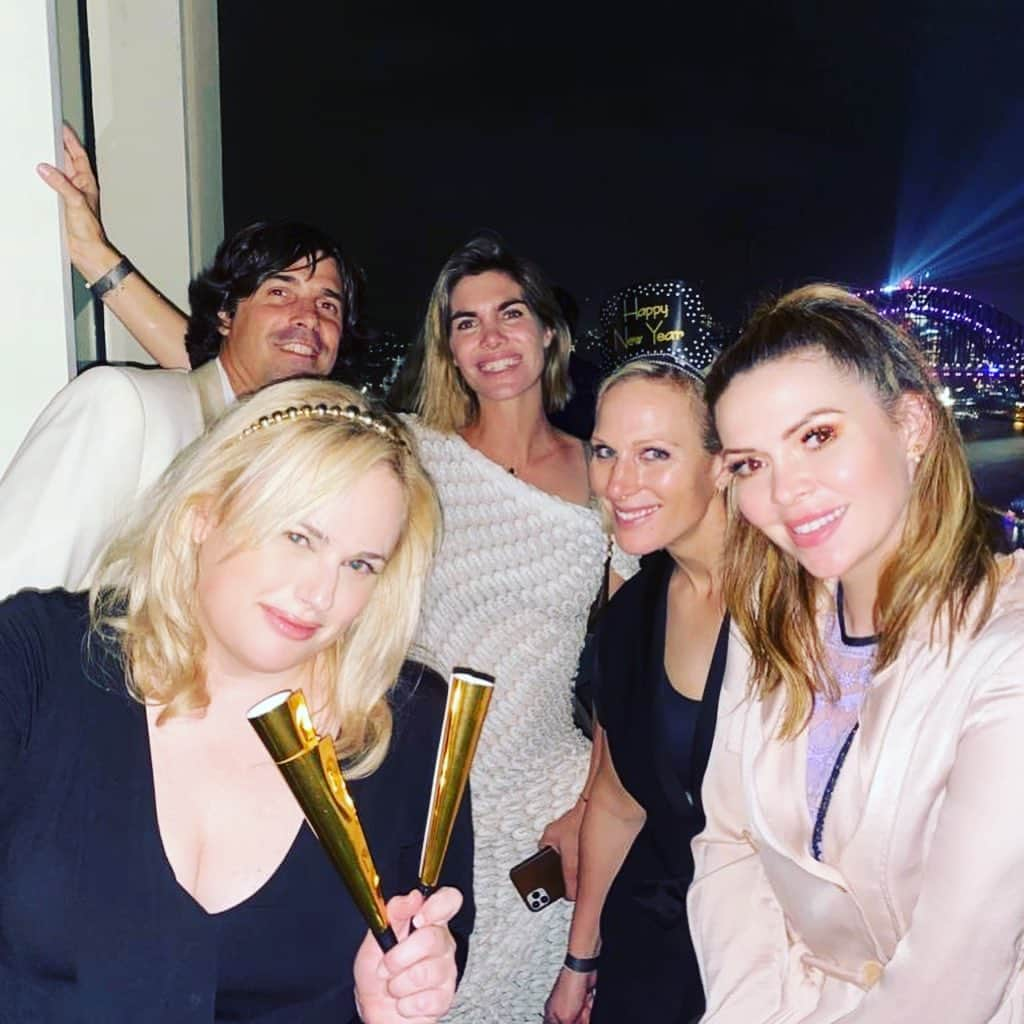 レベル・ウィルソンさんのインスタグラム写真 - (レベル・ウィルソンInstagram)「We crushed Sydney New Year’s Eve! We’re in the future now in 2020! What a fun gang to celebrate with and thanks to our gorgeous hostess Heloise for throwing an amazing bash with clearly the BEST views 🥰」12月31日 23時59分 - rebelwilson