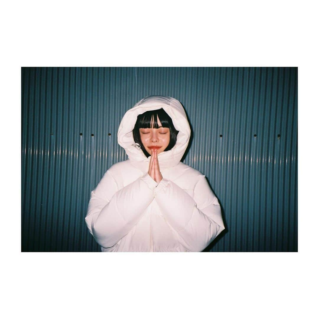 人見古都音さんのインスタグラム写真 - (人見古都音Instagram)「明けましておめでとう御座います！ 2020年！皆様へ恩返しが出来る様、頑張ります🎍」1月1日 0時08分 - kotone_hitomi