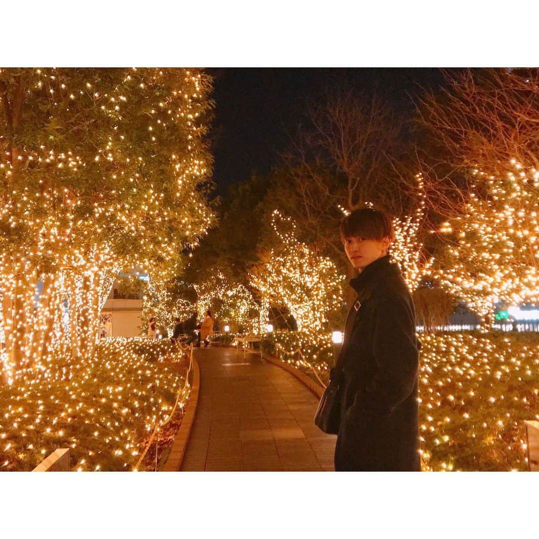 HRK（ハル）さんのインスタグラム写真 - (HRK（ハル）Instagram)「#2020 #明けましておめでとう  #今年もよろしくお願いします  #イルミネーション　 #HARU #大堀治樹 #dance #vocal #live #love #Japan #followme」1月1日 0時21分 - hrkharu