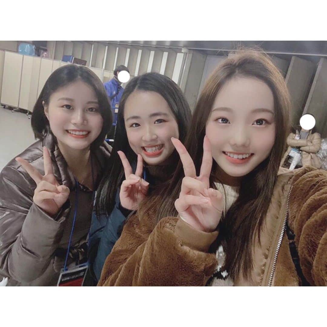 青木祐奈のインスタグラム：「. . HAPPY NEW YEAR !! あけましておめでとうございます🎍🌅 . 2019年は大変でしたが、2020年いい年になるように頑張ります💪🏻 . 2020年、多くの人が幸せな年になりますように...💭🙏🏻 . 今年もどうぞよろしくお願いします😊 . . #2020」