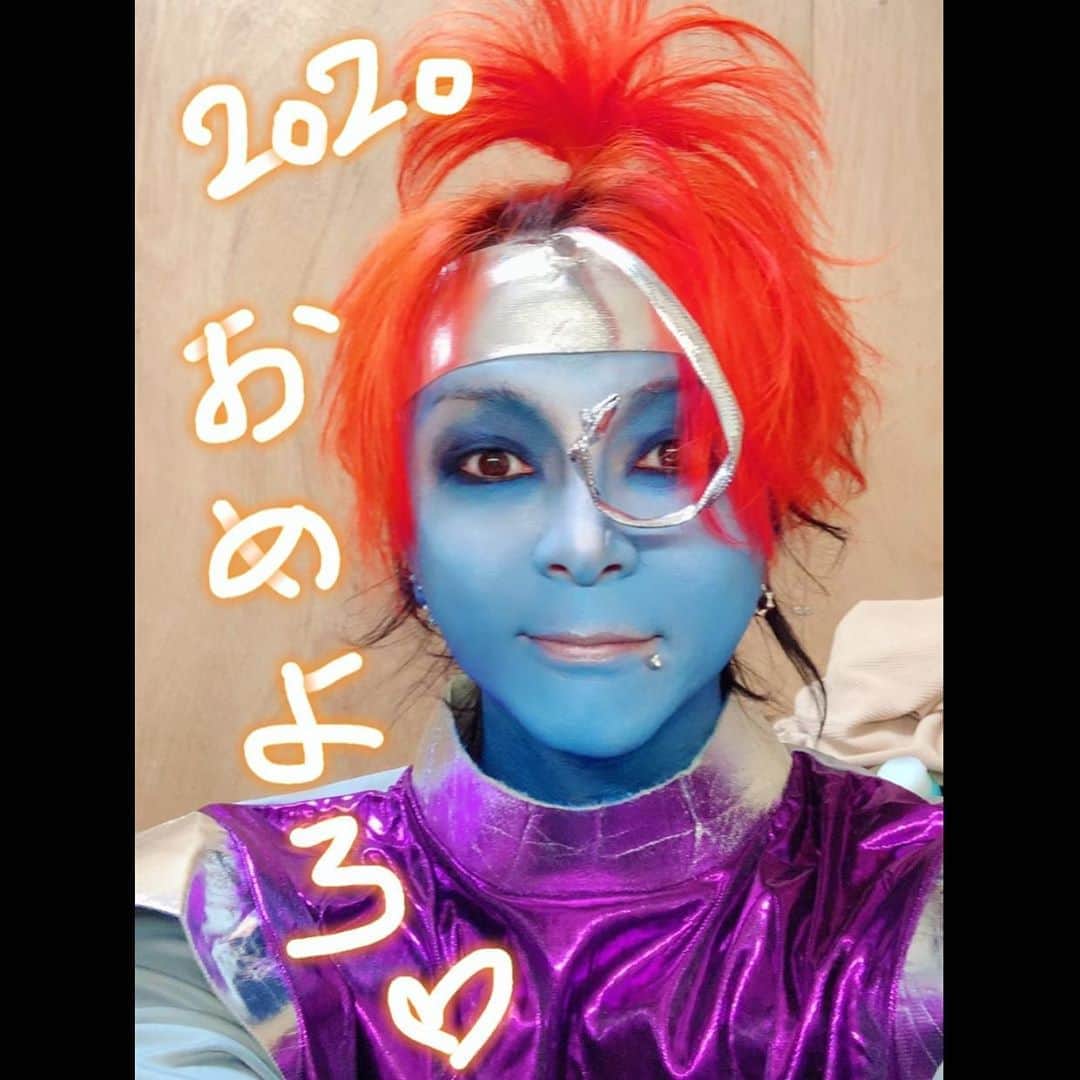 のインスタグラム：「2020年✨﻿ ﻿ おめよろ🎍✨﻿ ﻿ 何どし？w﻿ ﻿ ﻿ #2020 #末吉」