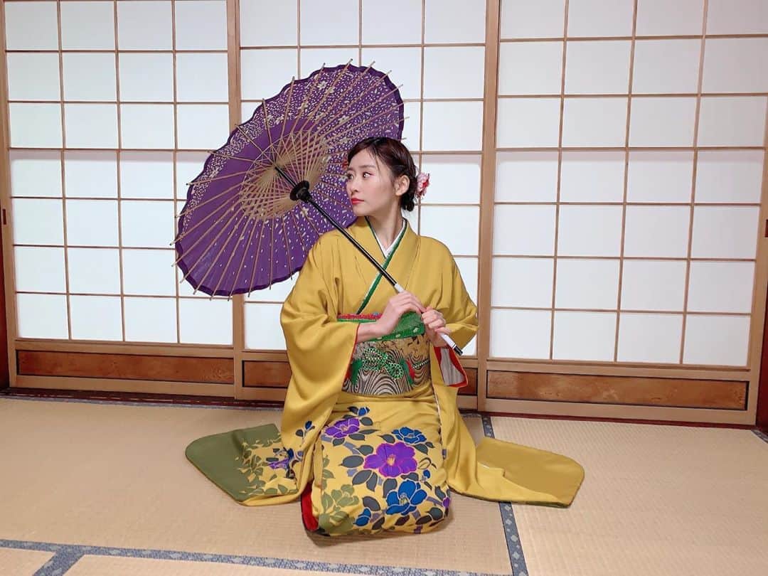 内木志のインスタグラム：「2020.1.1 あけましておめでとうございます🎍👘🐭 新年もよろしくお願いします🥺💕 #子年 #2020年 #新年 #着物」