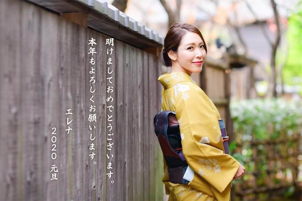 長谷川朋美さんのインスタグラム写真 - (長谷川朋美Instagram)「明けましておめでとうございます🎍 今年は京都で年越しをしています✨ ・ 2020年が皆様にとって幸多き 一年になりますように🥰 ・ 本日のBlogに2020年の私のテーマを 綴らせて頂こうと思います✨ ・ #2020年 #newyear #新年 #ご挨拶 #kyoto #京都」1月1日 1時05分 - hasegawa.elena.tomomi