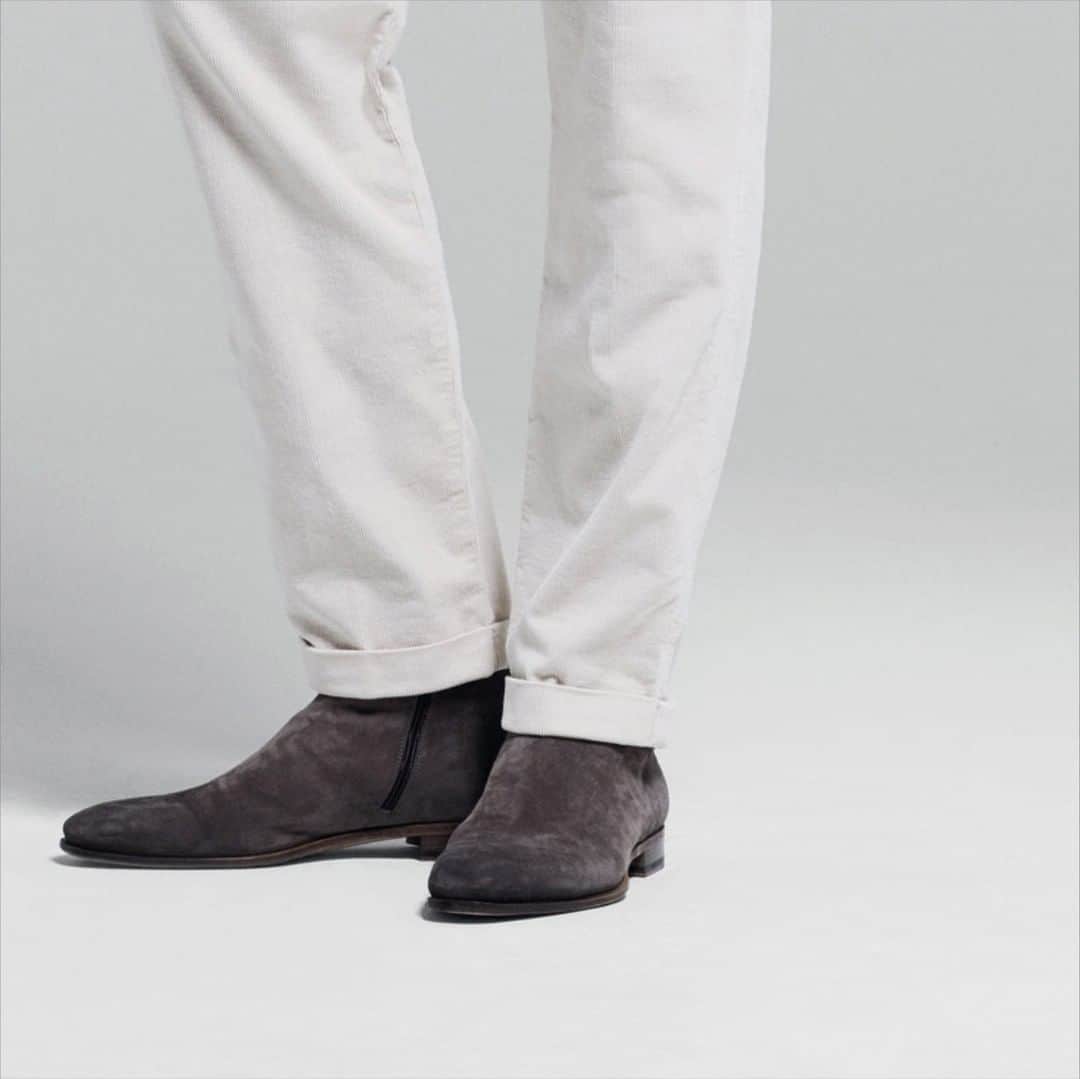 Jacob Cohenのインスタグラム：「Warm and confident  F/W 20 Man Collection Made in Italy  #JacobCohen #JacobCohenJeans」