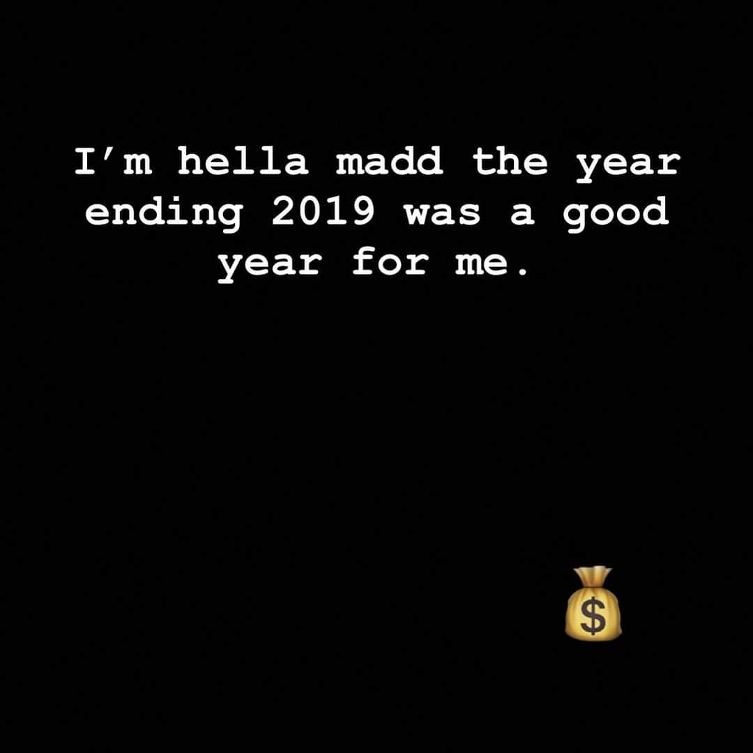 ワカ・フロッカ・フレイムのインスタグラム：「Who else had a good year?...」