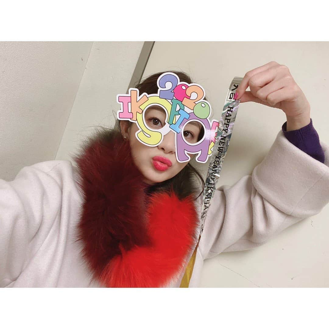 足立梨花さんのインスタグラム写真 - (足立梨花Instagram)「2020🎉💕﻿ ﻿ 今年もチーム足立がんばります」1月1日 2時01分 - adacchee