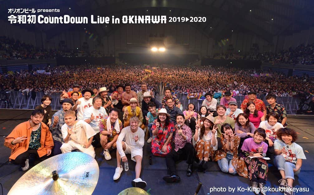 YUのインスタグラム：「明けましておめでとうございます。 今年もよろしくお願い申し上げます。 令和初CountDown Live OKINAWA2019〜2020  #沖縄」