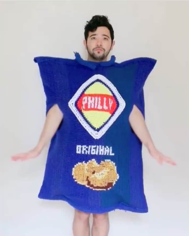 Phil Fergusonのインスタグラム：「Shedding your 2019 self in 2020 like:  Happy New Year everyone 🙃」