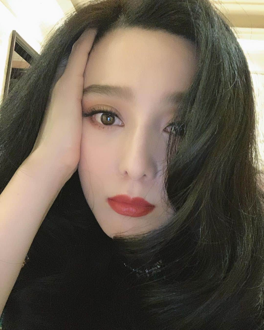 ファン・ビンビンさんのインスタグラム写真 - (ファン・ビンビンInstagram)「Hello fabulous 2020! 😘」1月1日 13時48分 - bingbing_fan