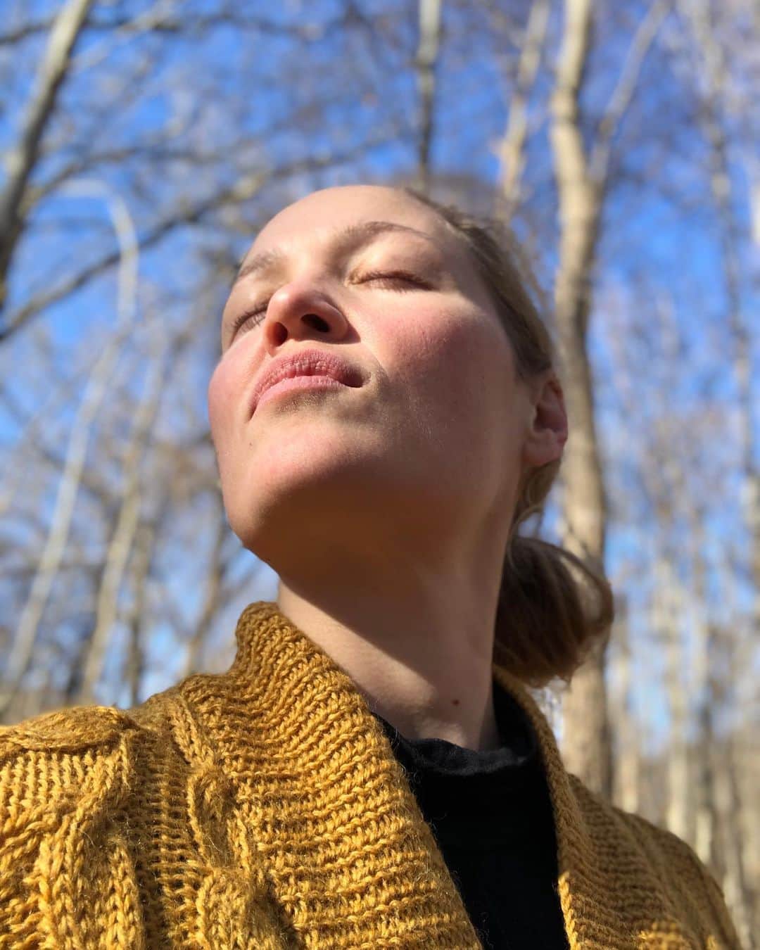 エリカ・クリステンセンのインスタグラム：「I’m feeling it! #NEWDECADEWHODIS」