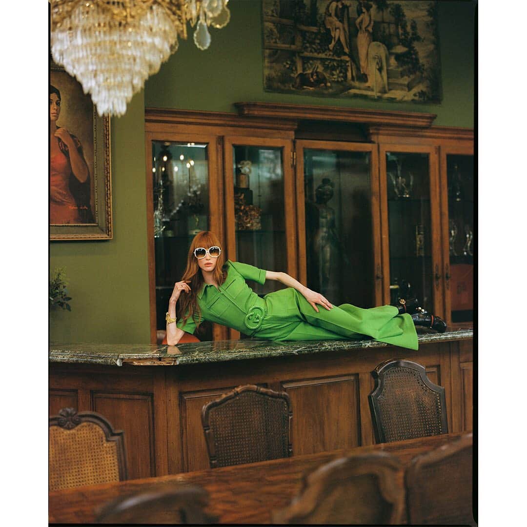 Faith Picozziのインスタグラム：「Gucci Mansion 2️⃣3️⃣ 📸 @burrent 🕺📷@garrettremy 👗 @faithpicozzicreative @gucci @alessandro_michele 💥 #fashion #style #gucci #redhead #model #film #120film #mediumformat」