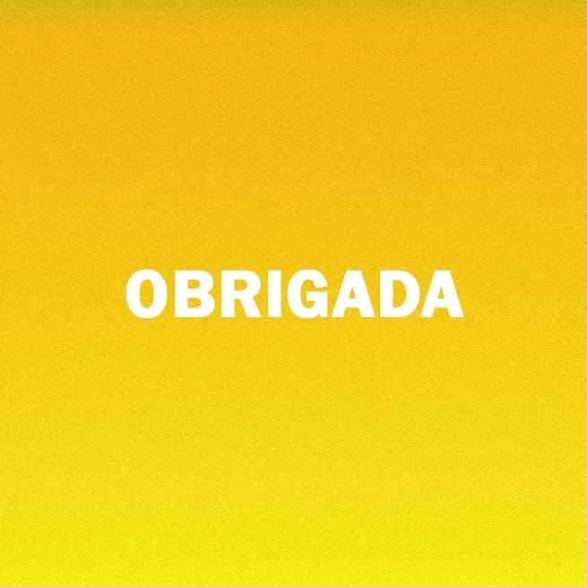 Tais Araújoさんのインスタグラム写真 - (Tais AraújoInstagram)「Obrigada, 2019, por cada acerto e por cada erro que me ensinou alguma coisa. Obrigada a cada pessoa que passou na minha vida, sem distinção, às que vieram pra somar ou não.  Sou grata pelo ano de 2019; não foi um ano fácil, mas foi um ano de muito aprendizado. Obrigada a cada um de vcs que me acompanham há tantos anos! Lindo 2020 pra vcs e pra suas famílias! Que seja cheio de saúde, de bênçãos e prosperidade. Um ano novo brilhante para todos nós. Saúde!」1月1日 6時31分 - taisdeverdade