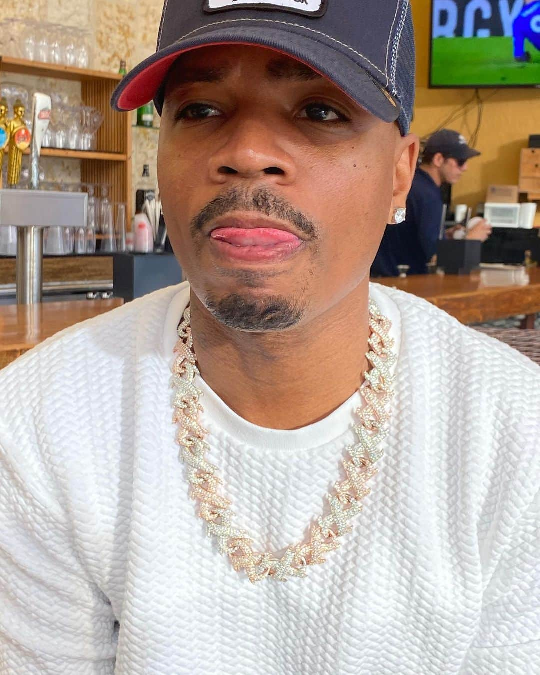 プライズさんのインスタグラム写真 - (プライズInstagram)「Me Waiting On 2020!!!!!! 😍 I Can Taste It I Want It So Bad!!!!! I’m Getting It All Off The Table Dis Year!!!! #HappyGang #Plies2020 #BossFriends #Plies #Drip4Sale #RanOffOnDaPlugTwice #Rock💎」1月1日 6時46分 - plies