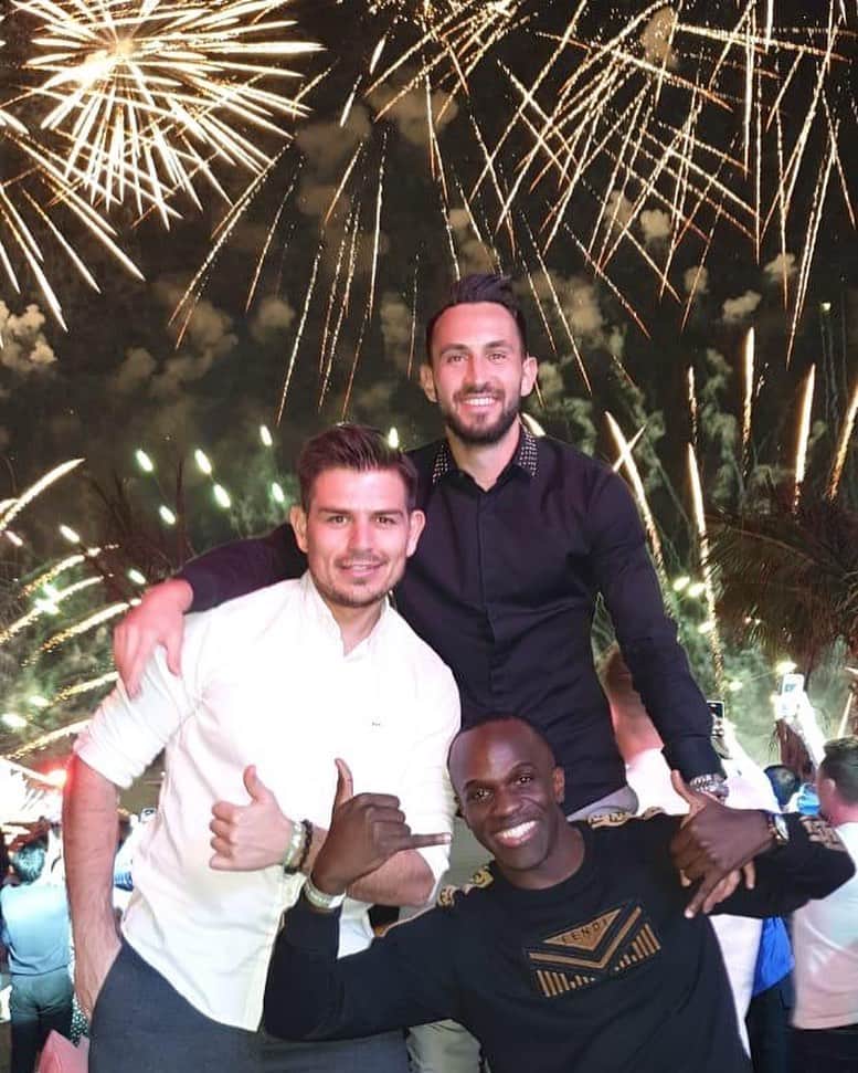 ルーカス・ルップのインスタグラム：「Happy New Year 🎊」