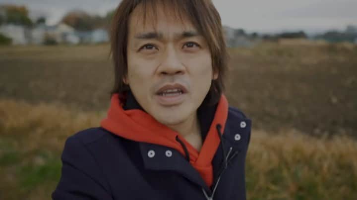 近藤薫のインスタグラム：「皆様、明けましておめでとうございます！デビュー20周年という節目の2019年、皆様のお陰で充実した1年に出来ました！2020年も気を緩めず、喜んで頂ける音楽を作っていきますので、よろしくお願いします！挨拶動画フルはプロフィールにあるYouTubeリンクにありますので是非ご覧ください。」