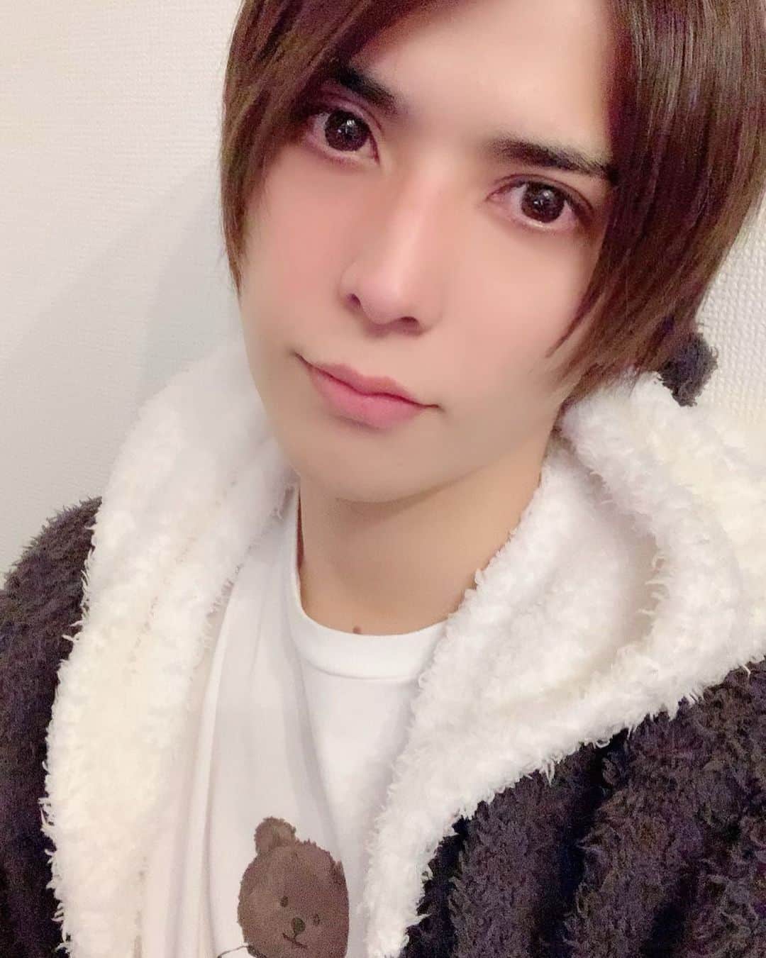 仲田博喜のインスタグラム：「HAPPY NEW YEAR🎉  さぁ、2020年も自分のペースで  そして、今年も変わらず歩幅を合わせて皆と一緒に歩んでいけたらと思います(^^) 2020年も最高の景色を一緒に見ましょう！  今年もよろしくお願いします。  #明けましておめでとう #元旦 #謹賀新年 #2020」
