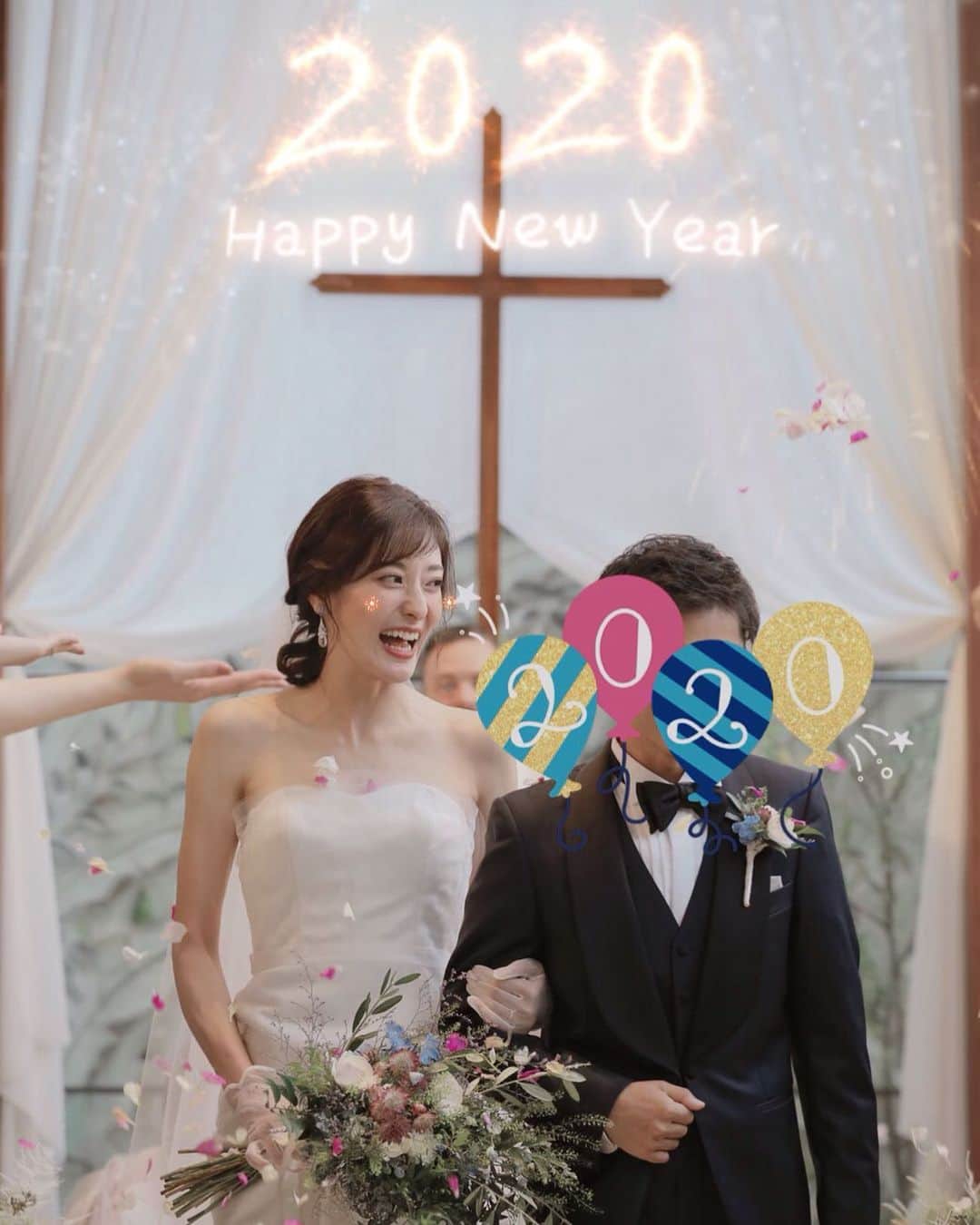 高橋麻美さんのインスタグラム写真 - (高橋麻美Instagram)「🎍あけましておめでとうございます🎍  #あけおめ #今年もよろしくお願いします #2020 #新年 #お正月 #元日 #仕事始め #wedding」1月1日 9時44分 - charmy421