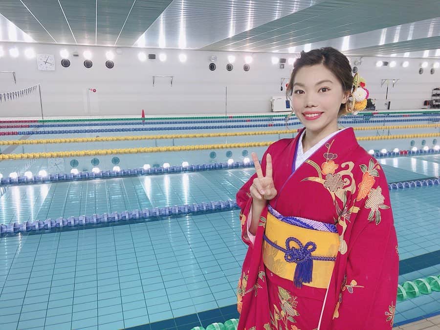 青木玲緒樹のインスタグラム：「明けましておめでとうございます🌅 今年も宜しくお願いします🐭 #2020 #0101」