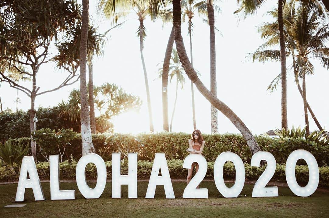 喜田彩子さんのインスタグラム写真 - (喜田彩子Instagram)「﻿ ﻿ ALOHA 2020!!!🌴﻿ ﻿ 皆さまに幸多き一年となりますように🌺✨﻿ ﻿ ﻿ #2020 #20200101﻿ #元旦 #1月1日 #おめでとう #正月﻿ #令和二年﻿ ﻿ ﻿ ﻿ ﻿ ﻿ ﻿ ﻿」1月1日 10時19分 - ayacokida