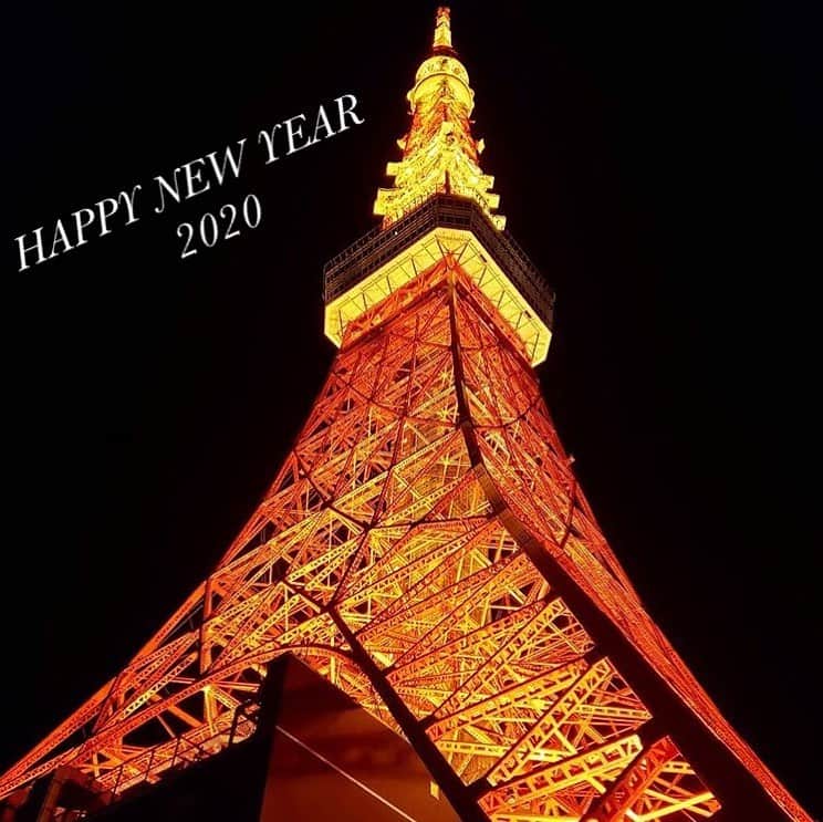 美夢ひまりさんのインスタグラム写真 - (美夢ひまりInstagram)「新年明けましておめでとうございます🎍🎍🎍 皆さま、本年もどうぞよろしくお願いいたします✨ 新しい1年のはじまり！ 良い年になりますように☺️ #20200101#元旦」1月1日 11時12分 - himari_miyume