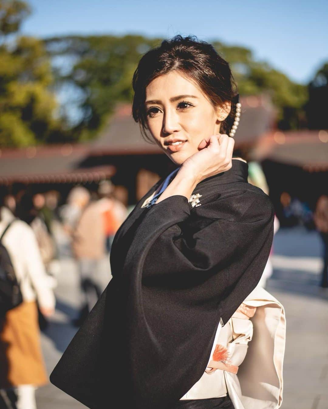 のインスタグラム：「. . ⛩🎍明けましておめでとうございます🎍⛩ 親子揃って風邪っぴき🤧最悪⤵︎⤵︎ 今年も宜しくお願い致します🌈 . Happy new year！！ I have a cold with my parents... Thank you again this year！！ . #元旦 #2020年 #happynewyear」