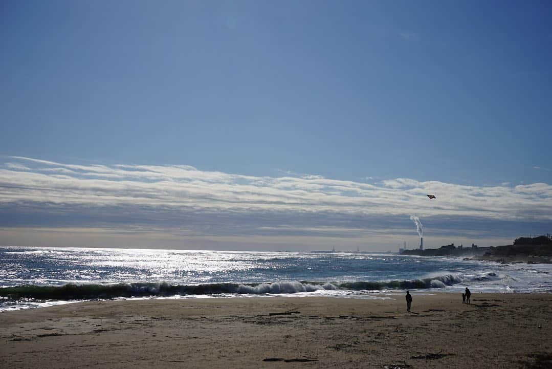葉山めぐみさんのインスタグラム写真 - (葉山めぐみInstagram)「海もいいなぁ。。 . . ずっと眺めていられる🌊✨」1月1日 11時34分 - megumihayama