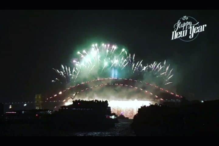 リュ・シウォンのインスタグラム：「. . # 2020 Happy New Year✔Countdown📌 . #다들 행복한 한해되시길 바래요💕😉👍 .」